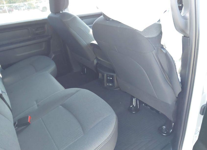 Photo 8 of 2024 Ram 2500 TRADESMAN 4X4 6'4 BOX (VIN 3C6UR5CJ6RG115131)