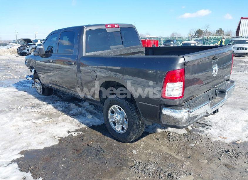 Photo 3 of 2024 Ram 2500 TRADESMAN 4X4 6'4 BOX (VIN 3C6UR5CJ7RG162135)