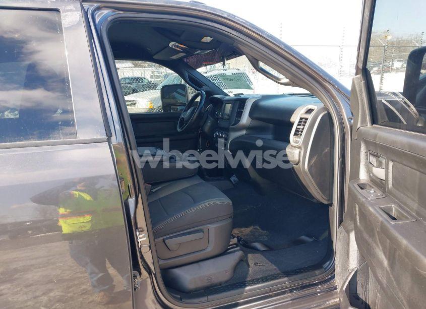 Photo 5 of 2024 Ram 2500 TRADESMAN 4X4 6'4 BOX (VIN 3C6UR5CJ7RG162135)