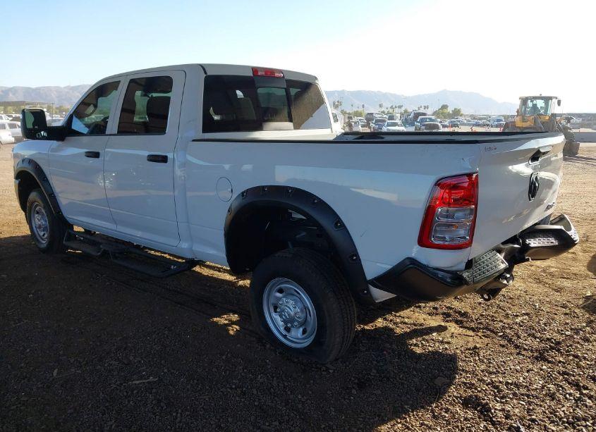 Photo 3 of 2024 Ram 2500 TRADESMAN 4X4 6'4 BOX (VIN 3C6UR5CJ7RG313037)