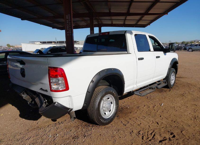 Photo 4 of 2024 Ram 2500 TRADESMAN 4X4 6'4 BOX (VIN 3C6UR5CJ7RG313037)