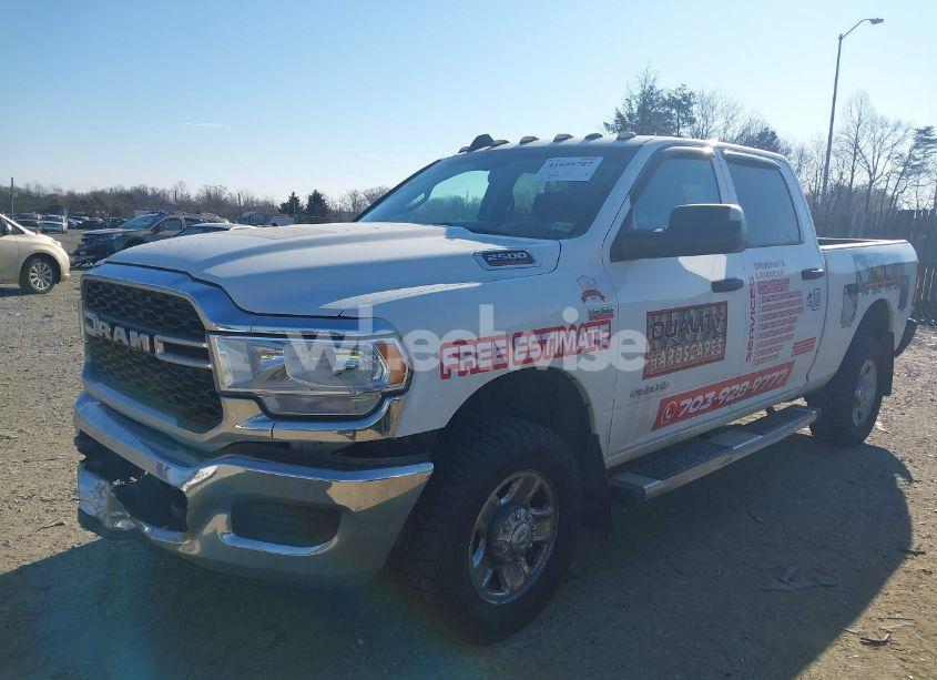 Photo 2 of 2019 Ram 2500 TRADESMAN 4X4 6'4 BOX (VIN 3C6UR5CJXKG590738)