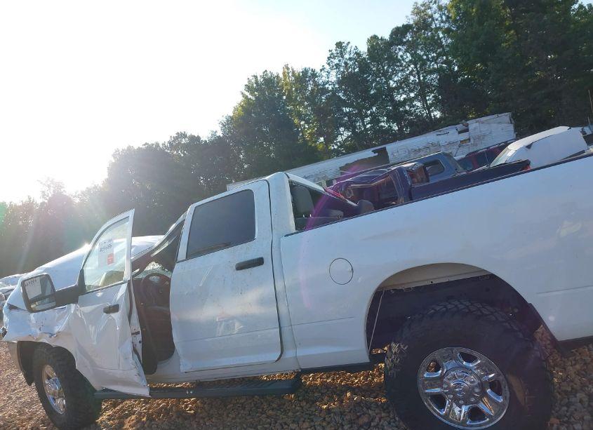 Photo 14 of 2024 Ram 2500 TRADESMAN 4X4 6'4 BOX (VIN 3C6UR5CJXRG145149)