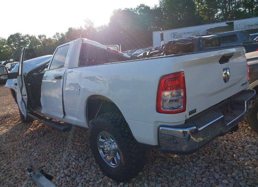 Photo 3 of 2024 Ram 2500 TRADESMAN 4X4 6'4 BOX (VIN 3C6UR5CJXRG145149)