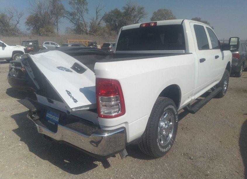 Photo 4 of 2024 Ram 2500 TRADESMAN 4X4 6'4 BOX (VIN 3C6UR5CJXRG179205)