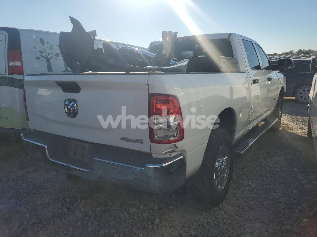 Photo 3 of 2022 RAM 2500 TRADESMAN (VIN 3C6UR5CL0NG251072)