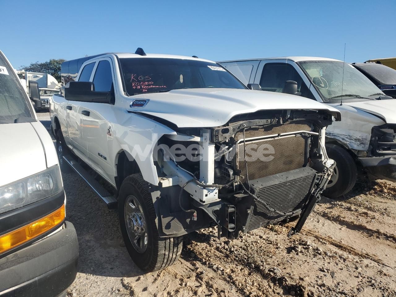 Photo 4 of 2022 RAM 2500 TRADESMAN (VIN 3C6UR5CL0NG251072)