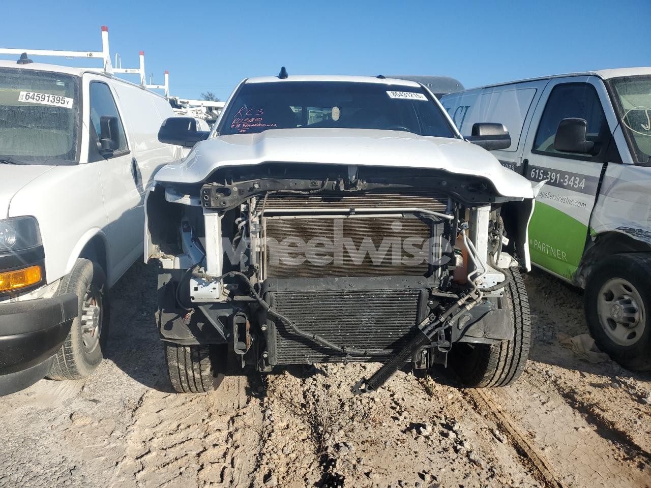 Photo 5 of 2022 RAM 2500 TRADESMAN (VIN 3C6UR5CL0NG251072)