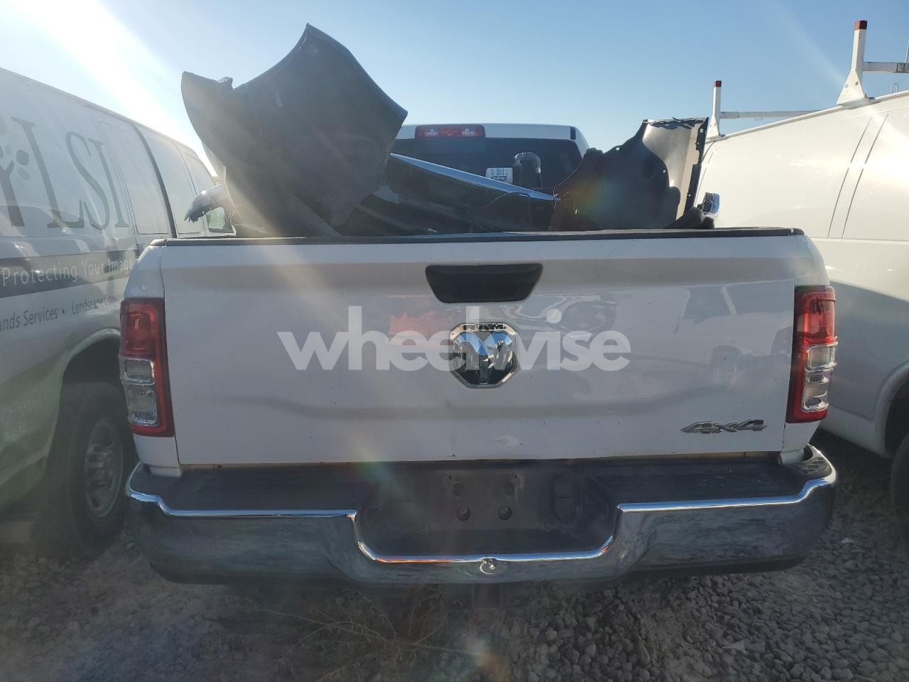 Photo 6 of 2022 RAM 2500 TRADESMAN (VIN 3C6UR5CL0NG251072)