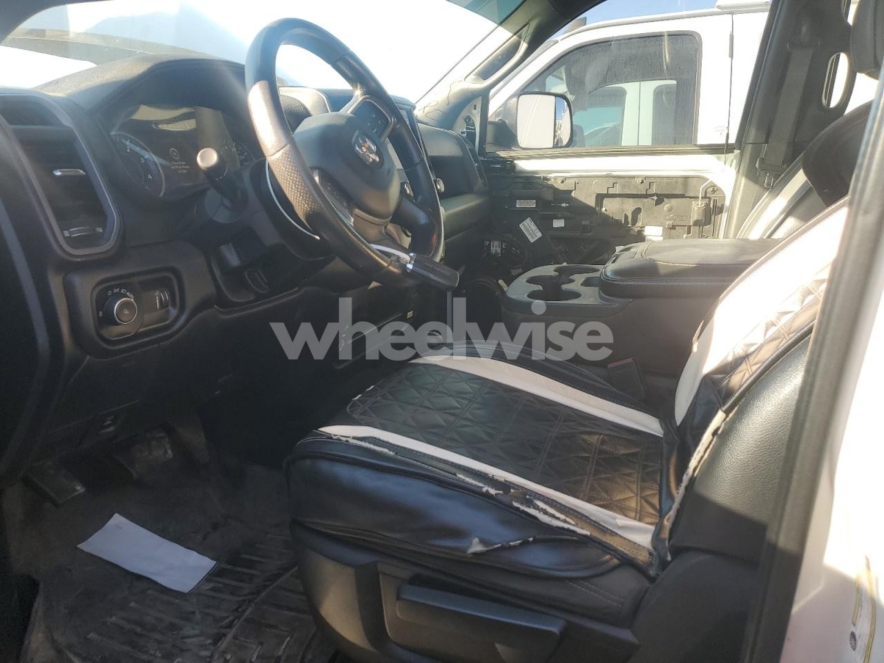 Photo 7 of 2022 RAM 2500 TRADESMAN (VIN 3C6UR5CL0NG251072)