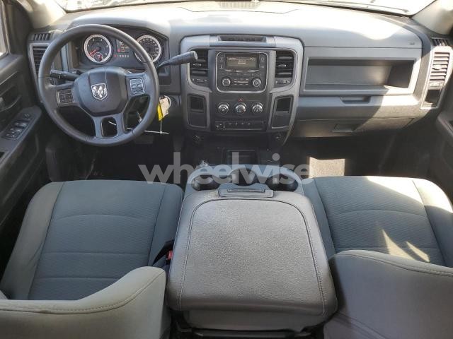 Photo 2 of 2018 RAM 2500 ST (VIN 3C6UR5CL2JG160296)