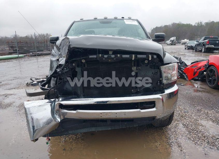 Photo 12 of 2018 Ram 2500 TRADESMAN 4X4 6'4 BOX (VIN 3C6UR5CL2JG357114)