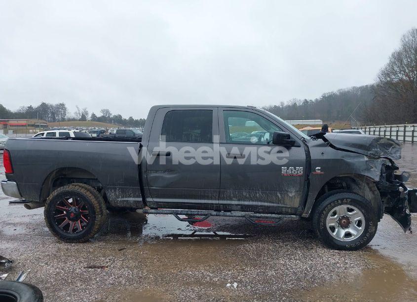 Photo 13 of 2018 Ram 2500 TRADESMAN 4X4 6'4 BOX (VIN 3C6UR5CL2JG357114)