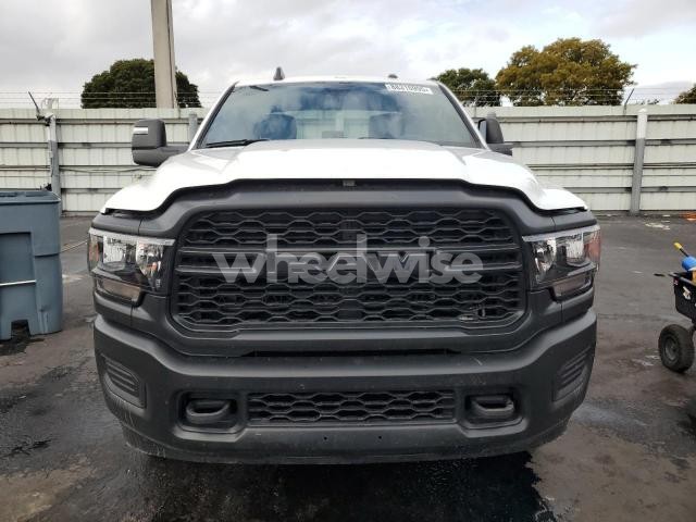 Photo 11 of 2024 RAM 2500 TRADESMAN (VIN 3C6UR5CL2RG325226)