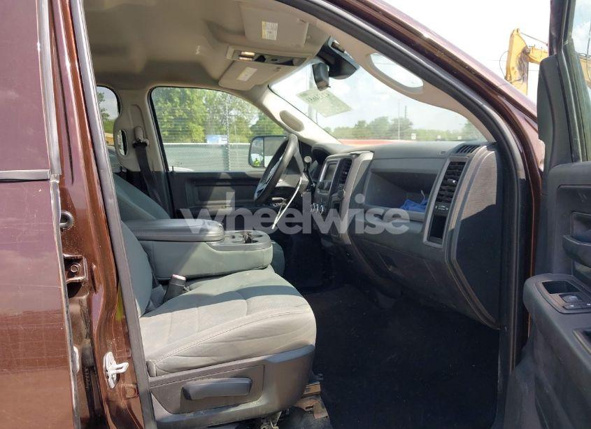 Photo 5 of 2015 Ram 2500 TRADESMAN (VIN 3C6UR5CL3FG505570)