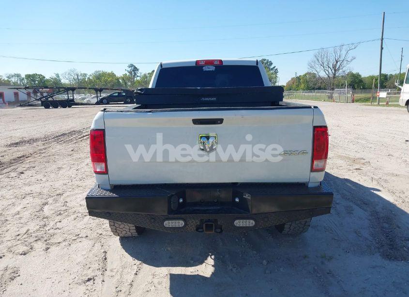 Photo 16 of 2018 Ram 2500 TRADESMAN 4X4 6'4 BOX (VIN 3C6UR5CL3JG108739)