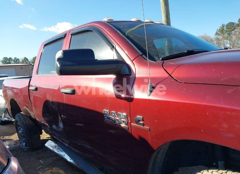 Photo 13 of 2018 Ram 2500 TRADESMAN 4X4 6'4 BOX (VIN 3C6UR5CL3JG135231)