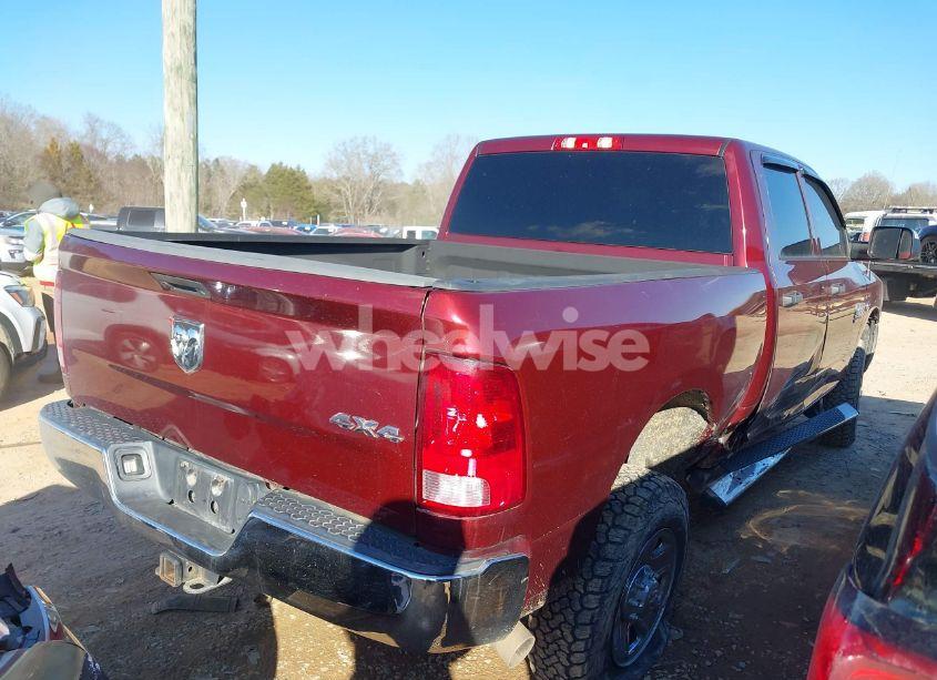 Photo 4 of 2018 Ram 2500 TRADESMAN 4X4 6'4 BOX (VIN 3C6UR5CL3JG135231)