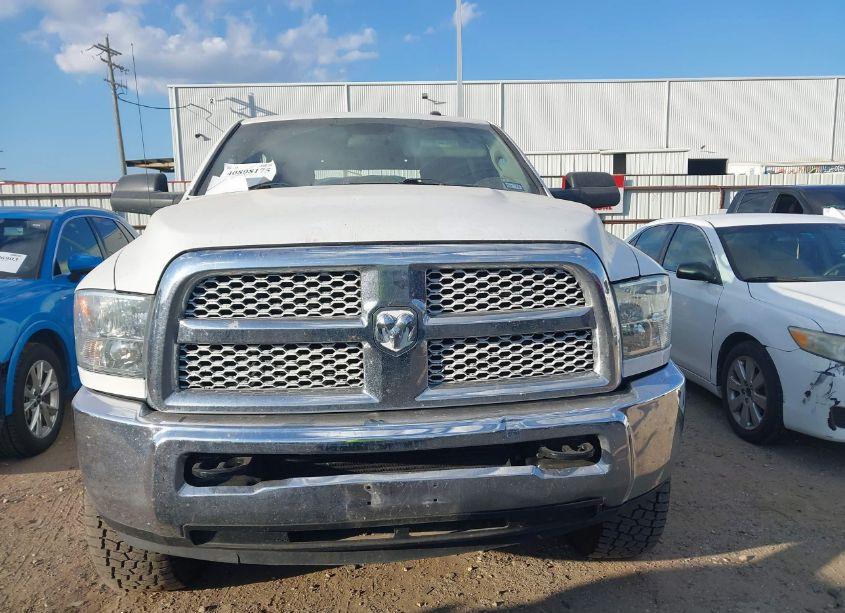 Photo 12 of 2018 Ram 2500 TRADESMAN 4X4 6'4 BOX (VIN 3C6UR5CL3JG333999)