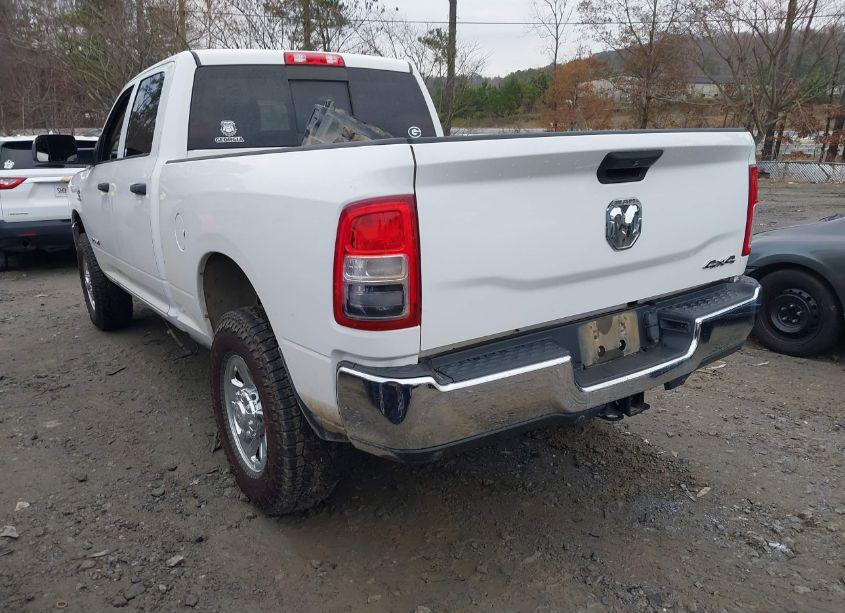 Photo 3 of 2019 Ram 2500 TRADESMAN 4X4 6'4 BOX (VIN 3C6UR5CL3KG557159)