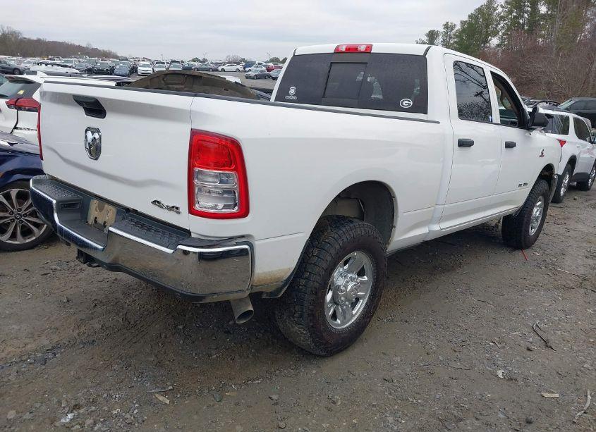 Photo 4 of 2019 Ram 2500 TRADESMAN 4X4 6'4 BOX (VIN 3C6UR5CL3KG557159)