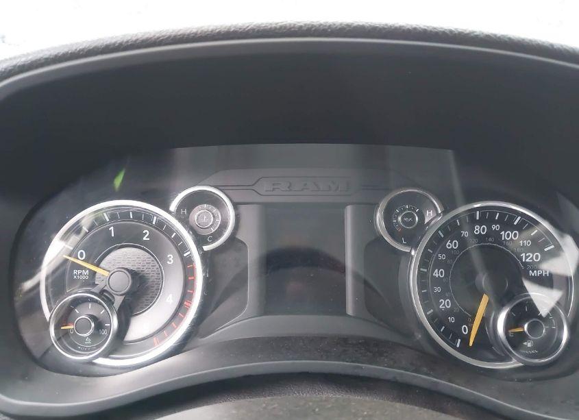 Photo 7 of 2019 Ram 2500 TRADESMAN 4X4 6'4 BOX (VIN 3C6UR5CL3KG557159)