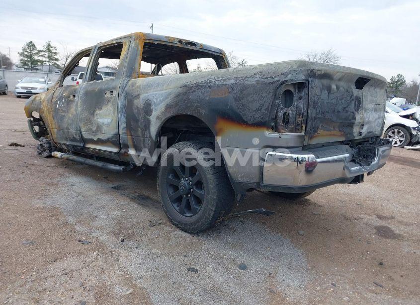 Photo 3 of 2024 Ram 2500 TRADESMAN 4X4 6'4 BOX (VIN 3C6UR5CL3RG114097)