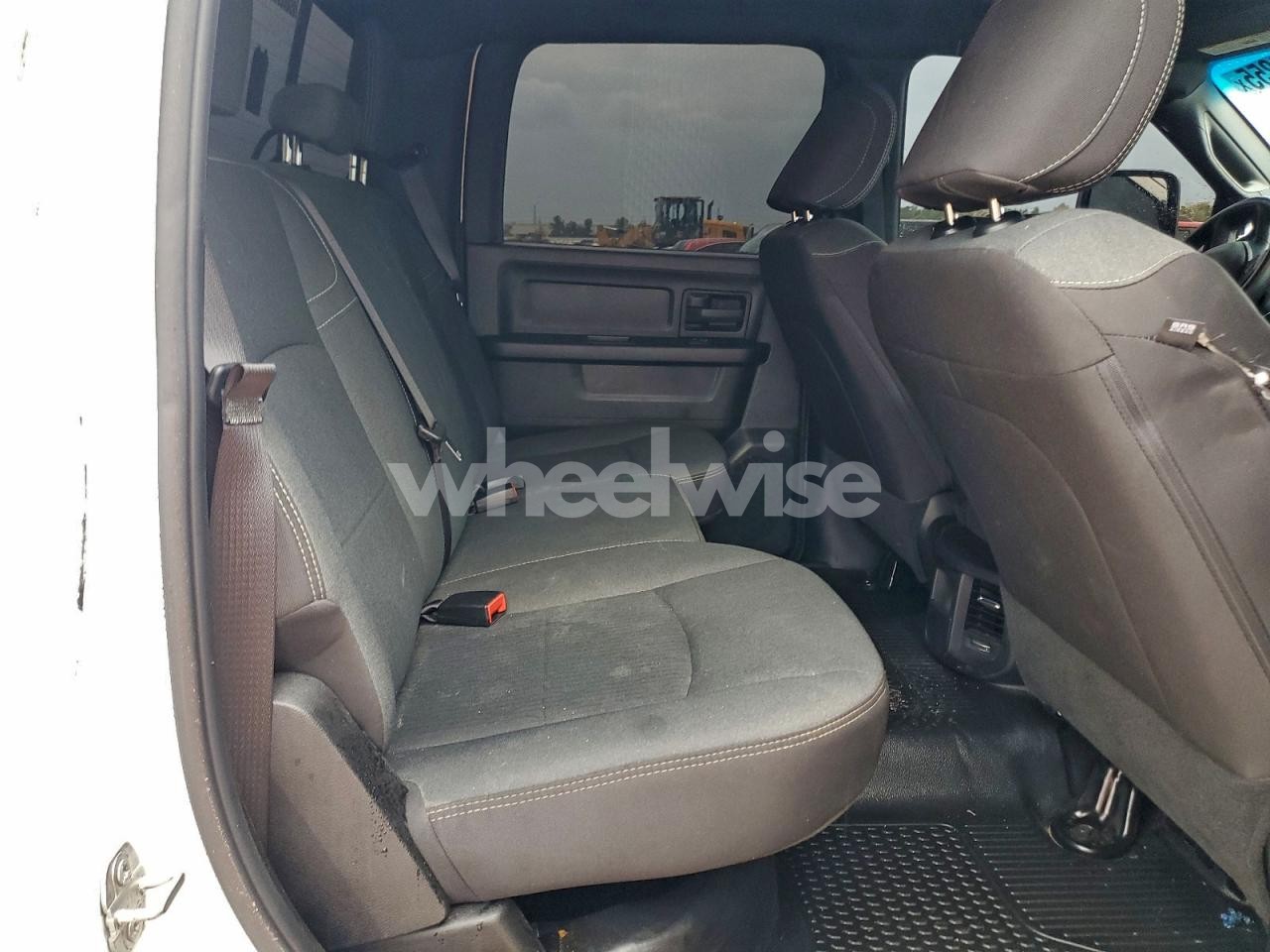 Photo 10 of 2024 RAM 2500 TRADESMAN (VIN 3C6UR5CL3RG270432)