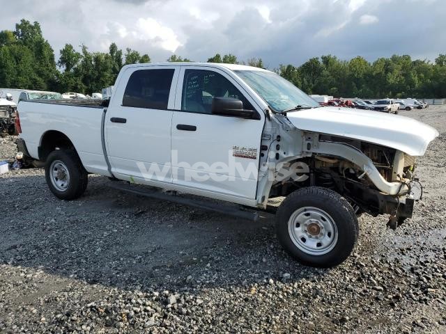 Photo 2 of 2016 RAM 2500 ST (VIN 3C6UR5CL4GG319540)
