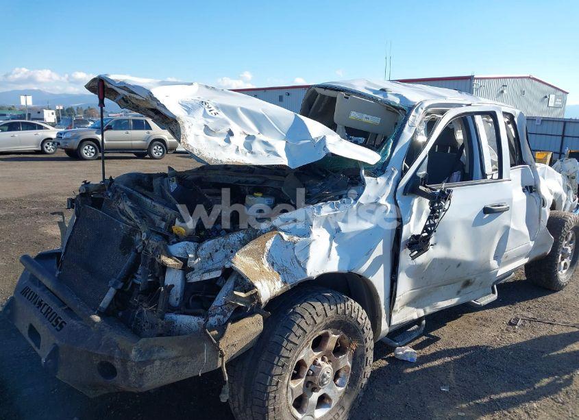 Photo 6 of 2018 Ram 2500 TRADESMAN 4X4 6'4 BOX (VIN 3C6UR5CL4JG137070)