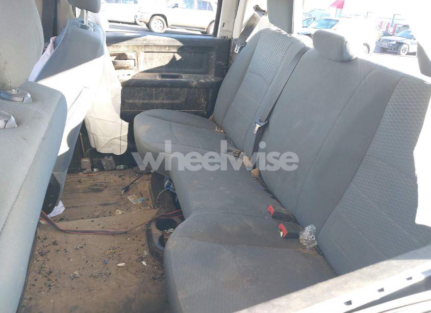 Photo 8 of 2018 Ram 2500 TRADESMAN 4X4 6'4 BOX (VIN 3C6UR5CL4JG137070)