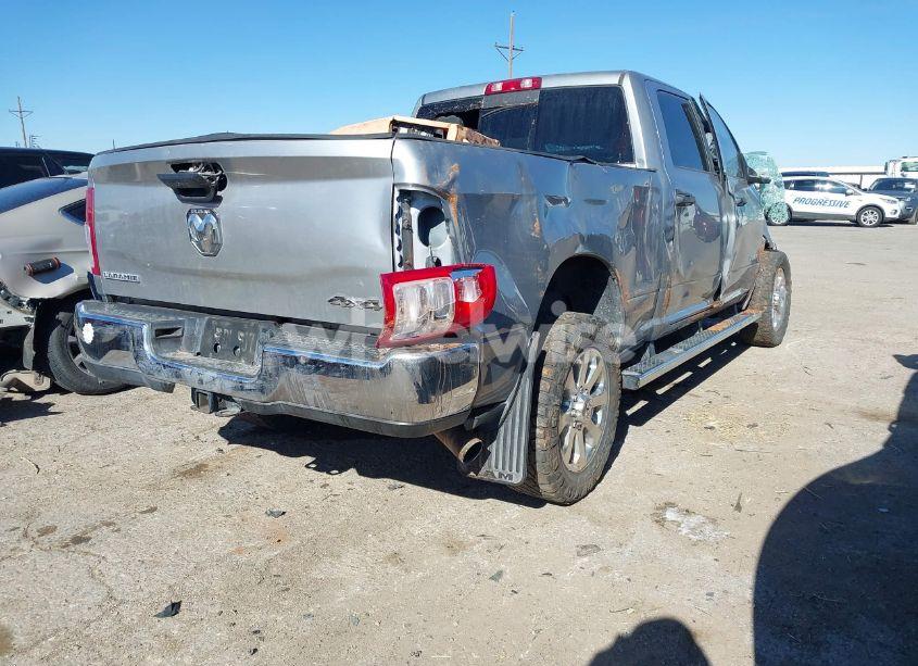 Photo 4 of 2022 Ram 2500 (VIN 3C6UR5CL4NG168471)