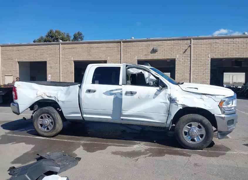 Photo 13 of 2024 Ram 2500 TRADESMAN 4X4 6'4 BOX (VIN 3C6UR5CL4RG223796)