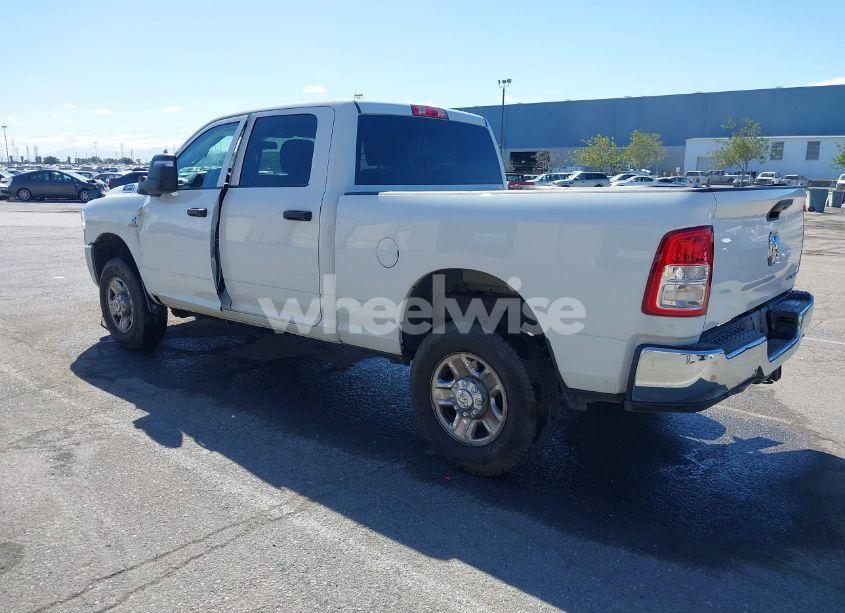 Photo 3 of 2024 Ram 2500 TRADESMAN 4X4 6'4 BOX (VIN 3C6UR5CL4RG223796)