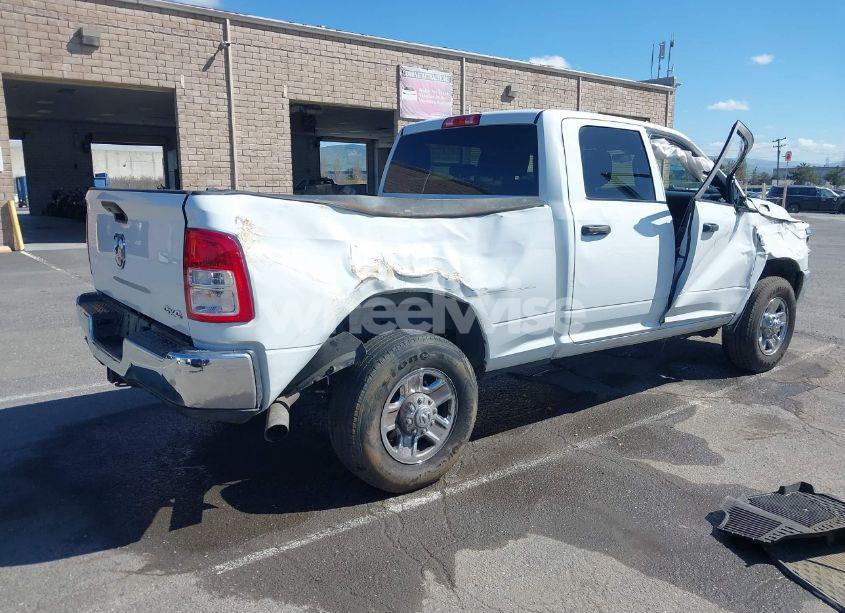 Photo 4 of 2024 Ram 2500 TRADESMAN 4X4 6'4 BOX (VIN 3C6UR5CL4RG223796)