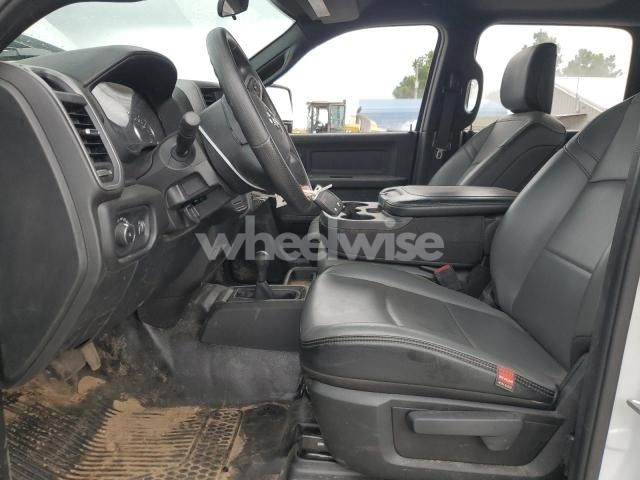 Photo 5 of 2024 RAM 2500 TRADESMAN (VIN 3C6UR5CL4RG408236)