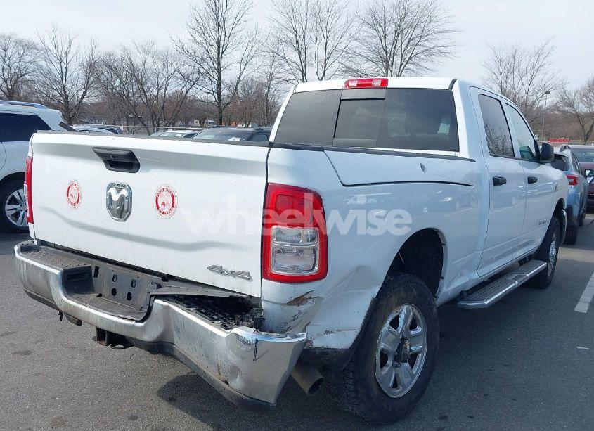 Photo 4 of 2022 Ram 2500 TRADESMAN 4X4 6'4 BOX (VIN 3C6UR5CL5NG222389)