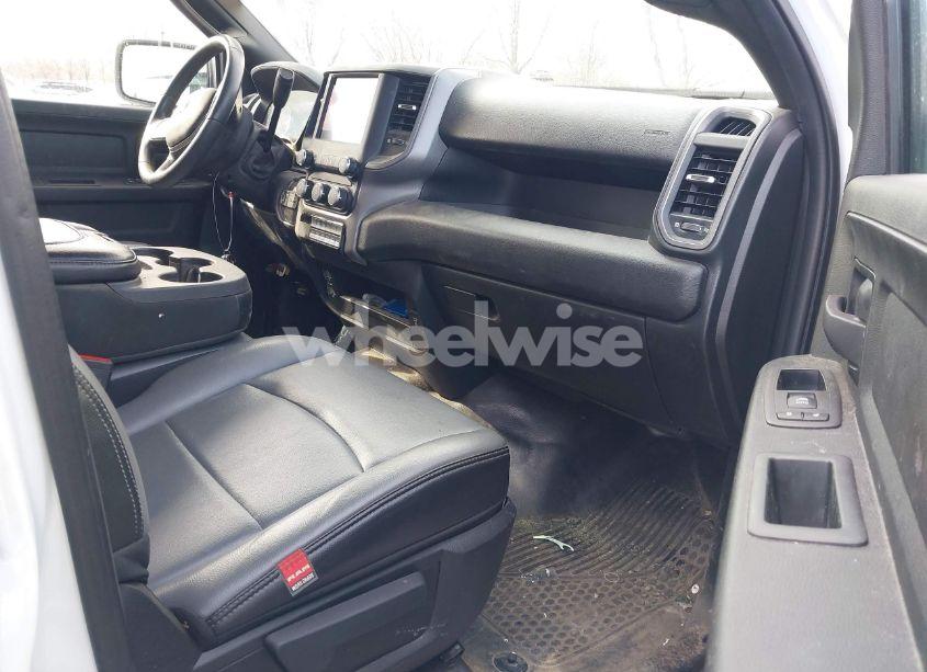 Photo 5 of 2022 Ram 2500 TRADESMAN 4X4 6'4 BOX (VIN 3C6UR5CL5NG222389)