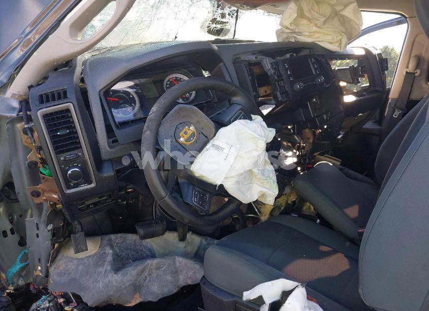 Photo 5 of 2016 Ram 2500 TRADESMAN (VIN 3C6UR5CL6GG264802)