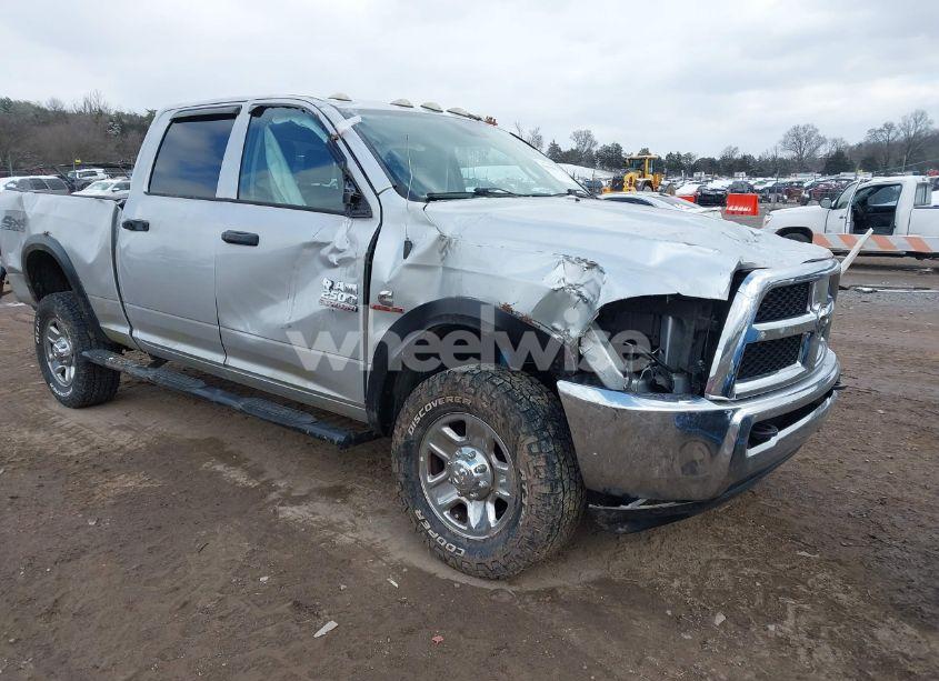 2018 Ram 2500 TRADESMAN 4X4 6'4 BOX (VIN 3C6UR5CL6JG160592) main photo