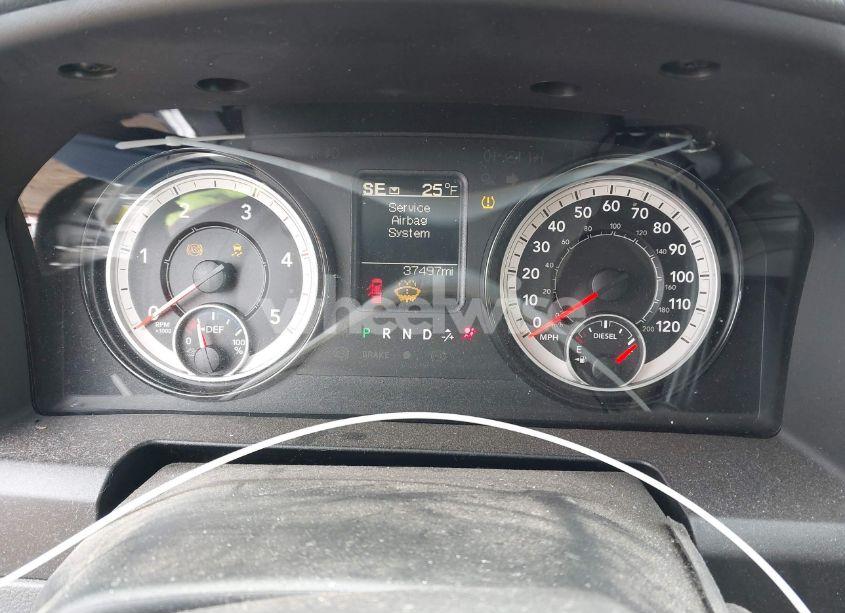 Photo 7 of 2018 Ram 2500 TRADESMAN 4X4 6'4 BOX (VIN 3C6UR5CL6JG160592)