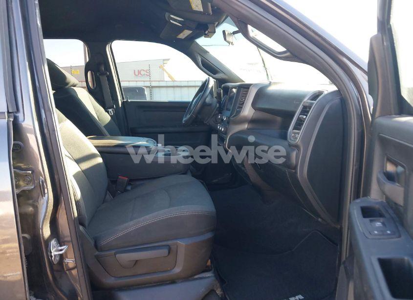 Photo 5 of 2022 Ram 2500 TRADESMAN 4X4 6'4 BOX (VIN 3C6UR5CL6NG224328)