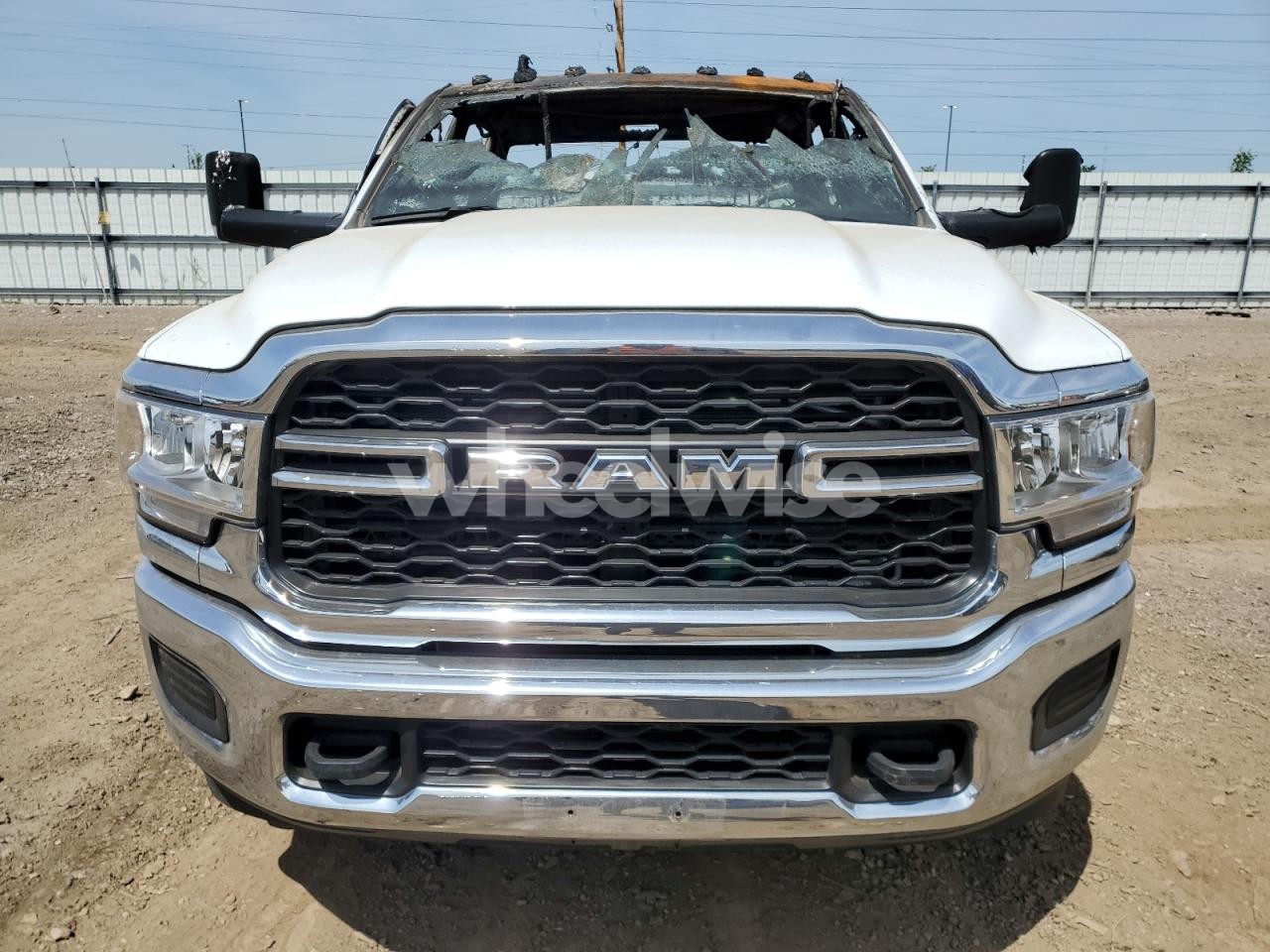 Photo 5 of 2022 RAM 2500 TRADESMAN (VIN 3C6UR5CL7NG439409)