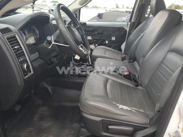 2018 RAM 2500 ST (VIN 3C6UR5CL8JG149898) main photo