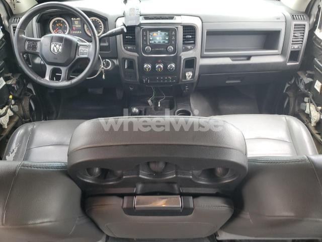Photo 4 of 2018 RAM 2500 ST (VIN 3C6UR5CL8JG149898)