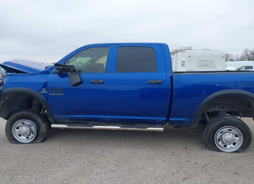 Photo 14 of 2018 Ram 2500 TRADESMAN 4X4 6'4 BOX (VIN 3C6UR5CL8JG380140)