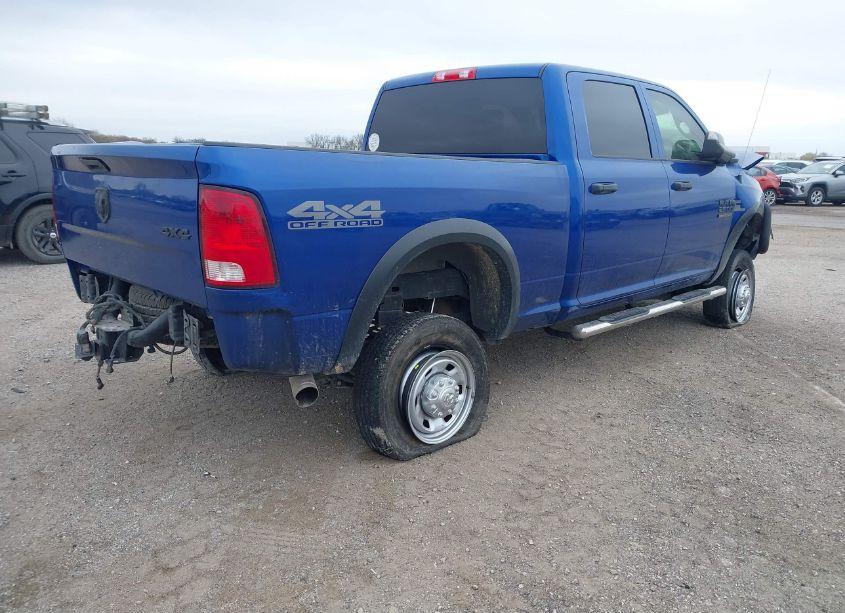 Photo 4 of 2018 Ram 2500 TRADESMAN 4X4 6'4 BOX (VIN 3C6UR5CL8JG380140)