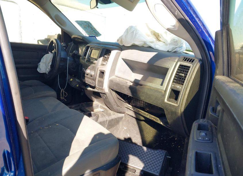 Photo 5 of 2018 Ram 2500 TRADESMAN 4X4 6'4 BOX (VIN 3C6UR5CL8JG380140)