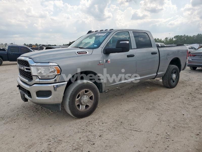 Photo 3 of 2024 RAM 2500 TRADESMAN (VIN 3C6UR5CL8RG370929)