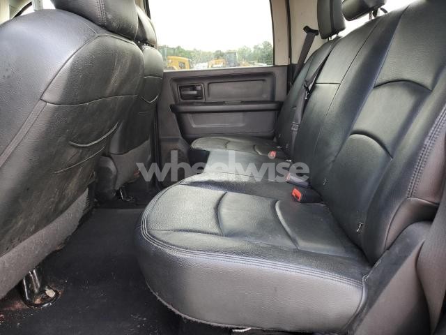 Photo 6 of 2018 RAM 2500 ST (VIN 3C6UR5CL9JG160876)